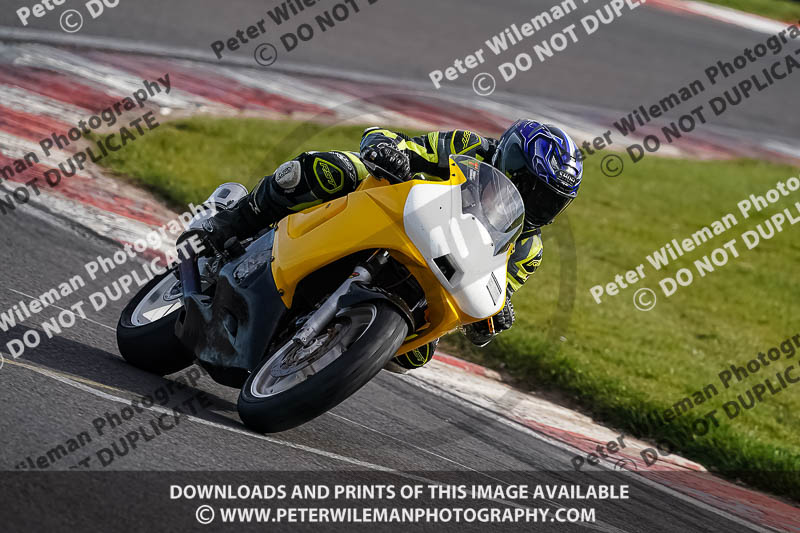 donington no limits trackday;donington park photographs;donington trackday photographs;no limits trackdays;peter wileman photography;trackday digital images;trackday photos